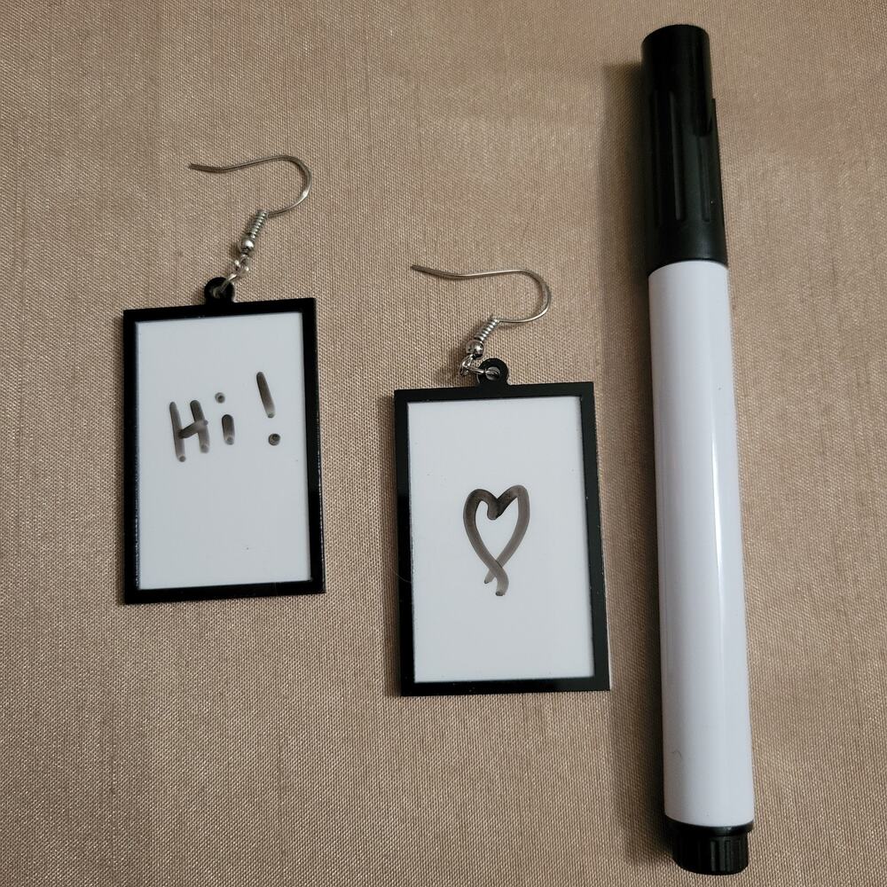 Working mini dry erase board interactive earrings with pen